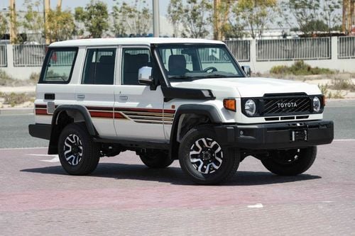 Toyota Land Cruiser 70 2025 TOYOTA LC76 HARDTOP 4.0 - WHITE inside SADLLE TAN | Export Only