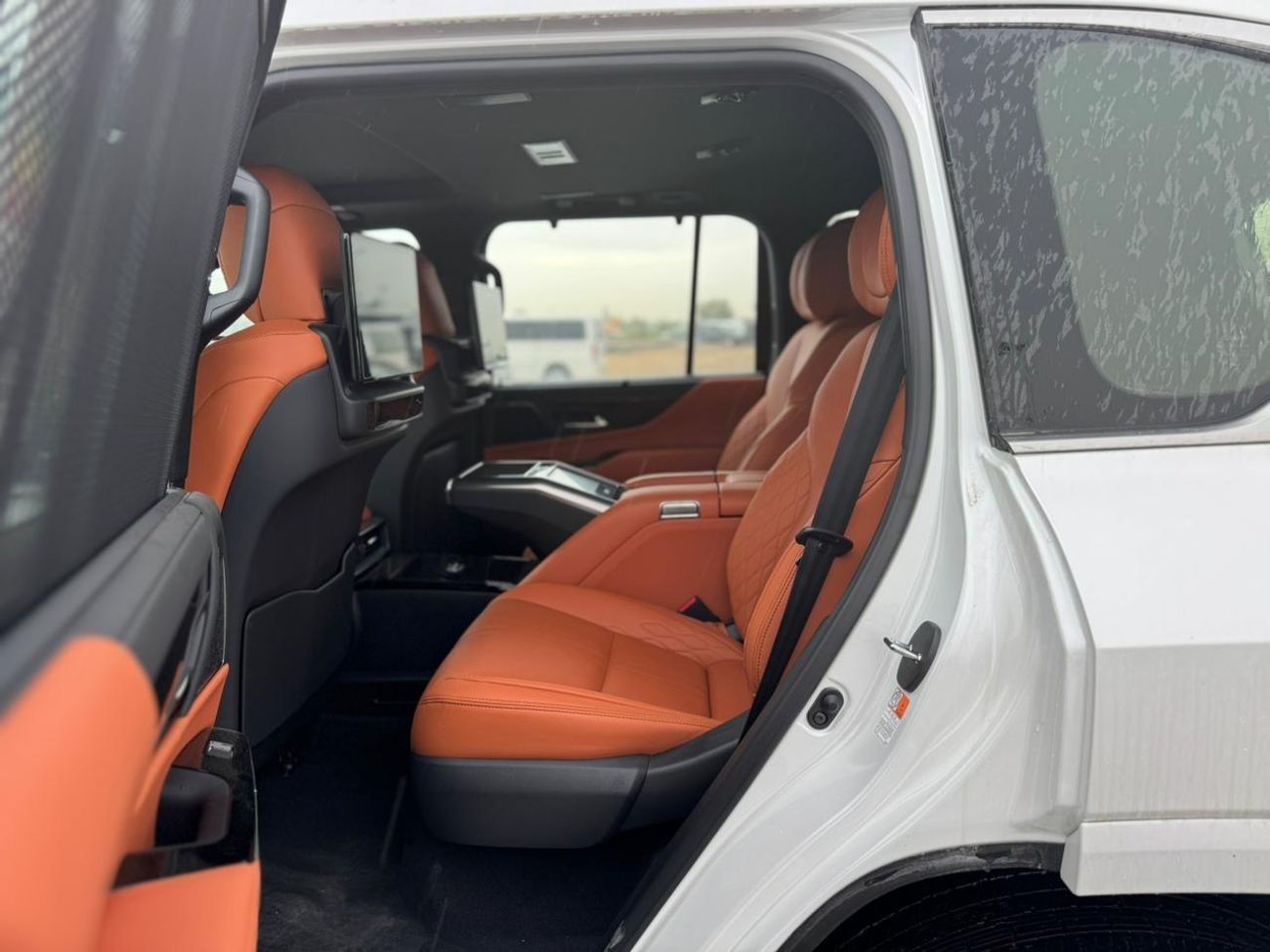 لكزس LX 600 VIP