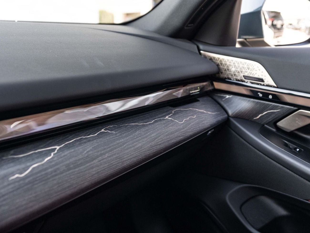 بي أم دبليو 520i M SPORT