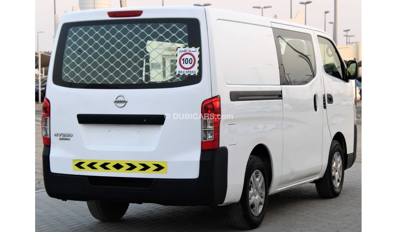 Nissan Urvan Nissan Urvan NV350 2016 GCC, in excellent condition, without accidents, very clean from inside and o