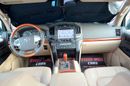 Toyota Land Cruiser GXR V8