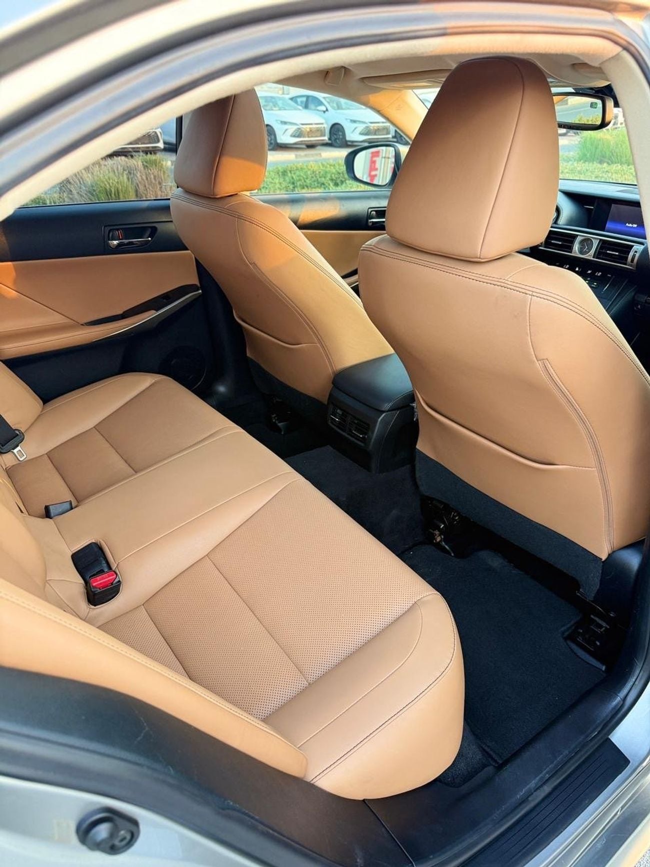 Lexus IS300 AWD (NON GCC) AWD