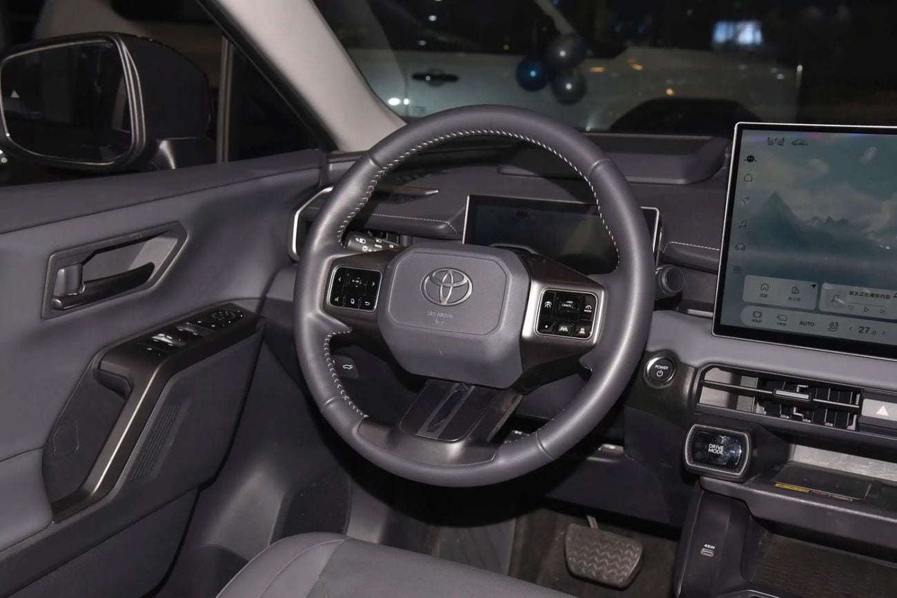 Toyota RAV4 RAV4 4WD 2.5L HEV FLAGSHIP 2026
