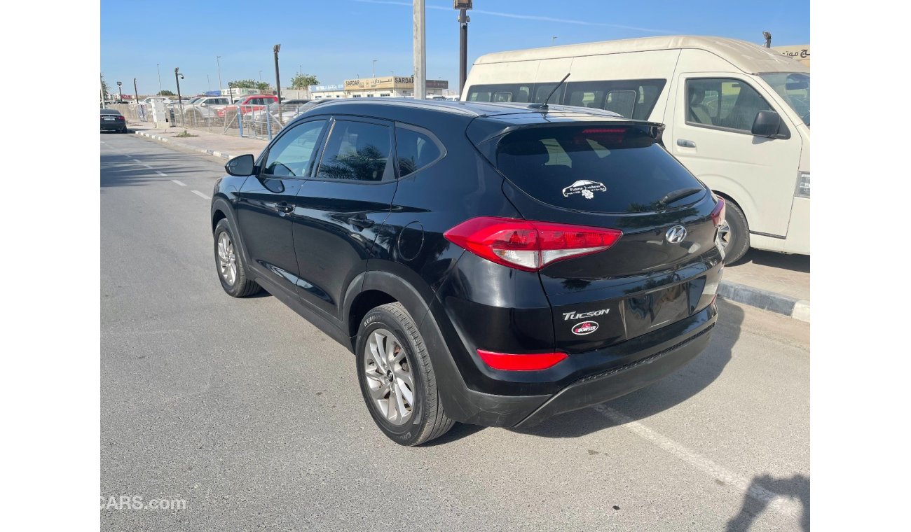 Hyundai Tucson Sport 4x4, engine 2.0