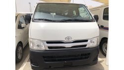 تويوتا هاياس Toyota Hiace bus 15 str,model:2013. Excellent Condition