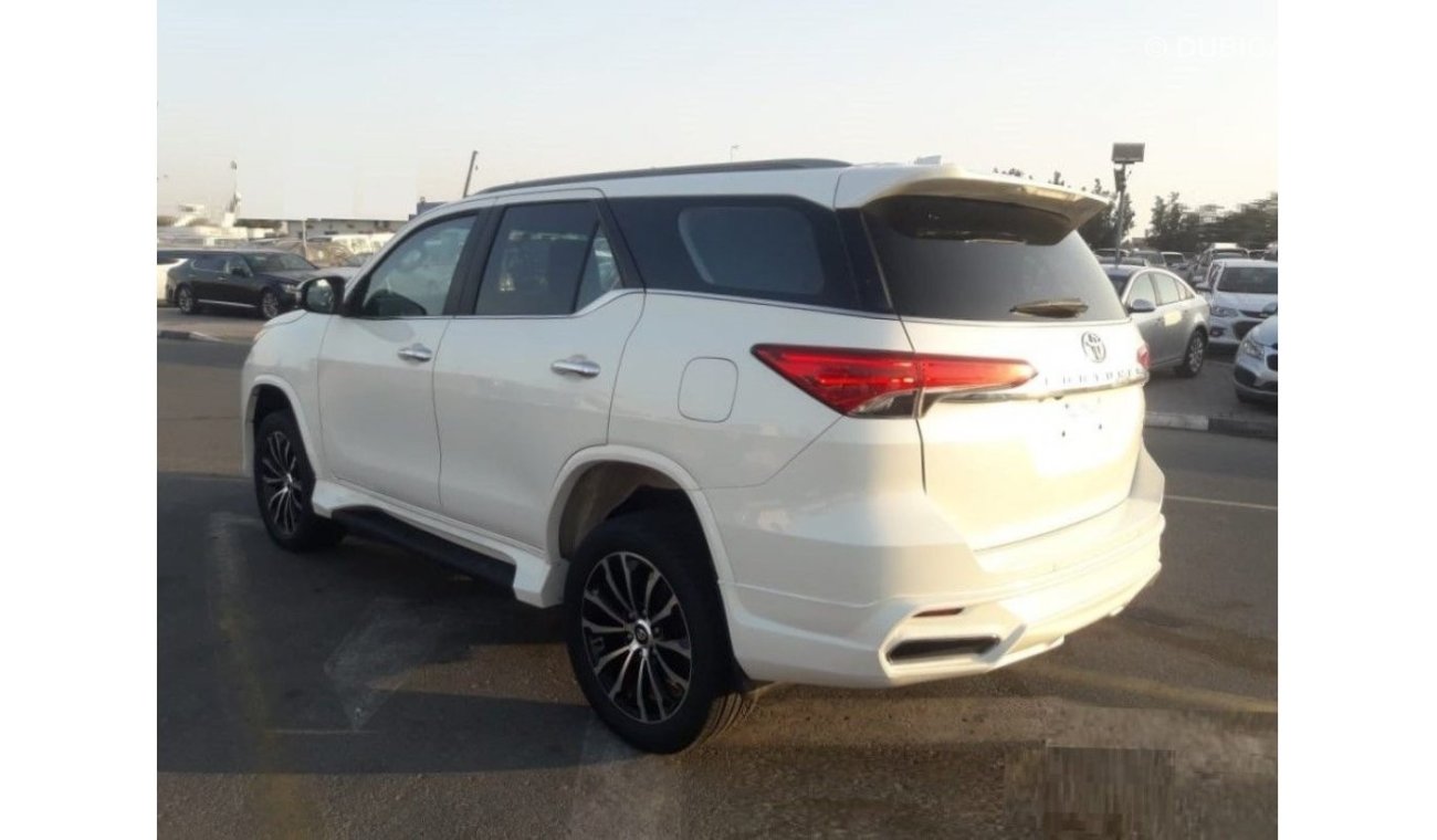 تويوتا فورتونر Toyota fortuner RIGHT HAND DRIVE (Stock no PM 822)