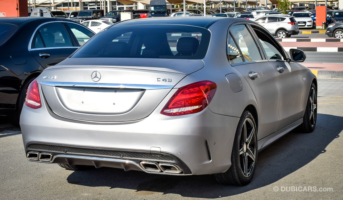 مرسيدس بنز C 43 AMG ضمان شامل مجاني لمدة سنة علي جميع السيارات