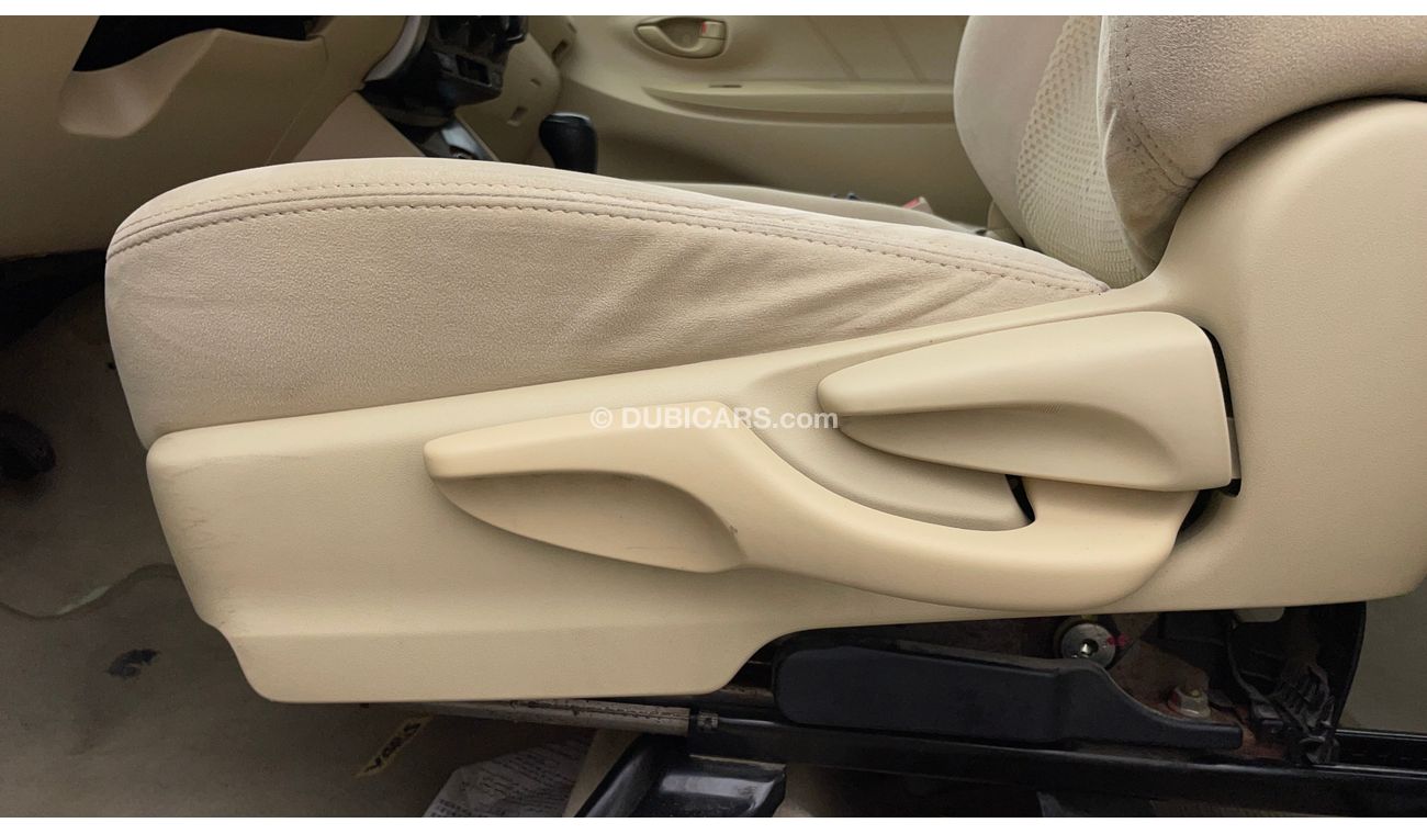 تويوتا يارس SE / E 1.5 | بدون دفعة مقدمة | اختبار قيادة مجاني للمنزل