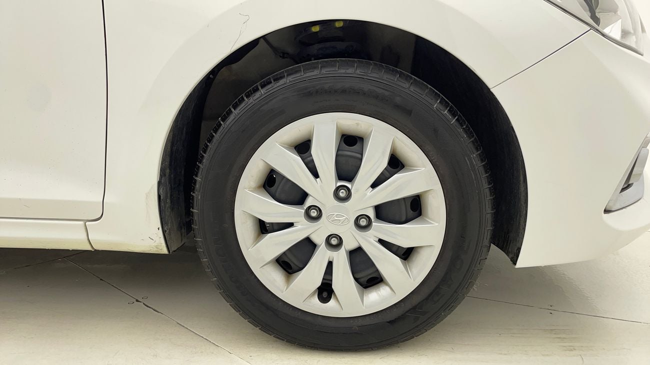 Hyundai Accent SMART 1.6 | Zero Down Payment | Free Home Test Drive