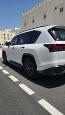 لكزس LX 700h SIGNATURE