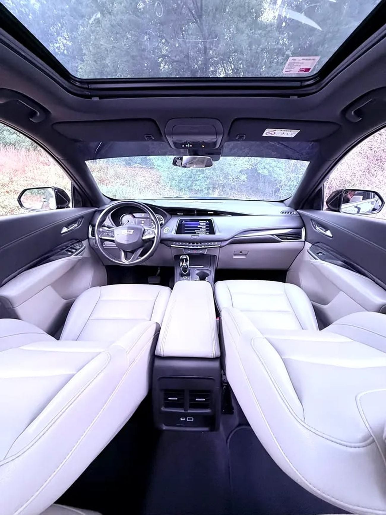 كاديلاك XT4 لاكجوري GCC Specs | Low Mileage | Warranty