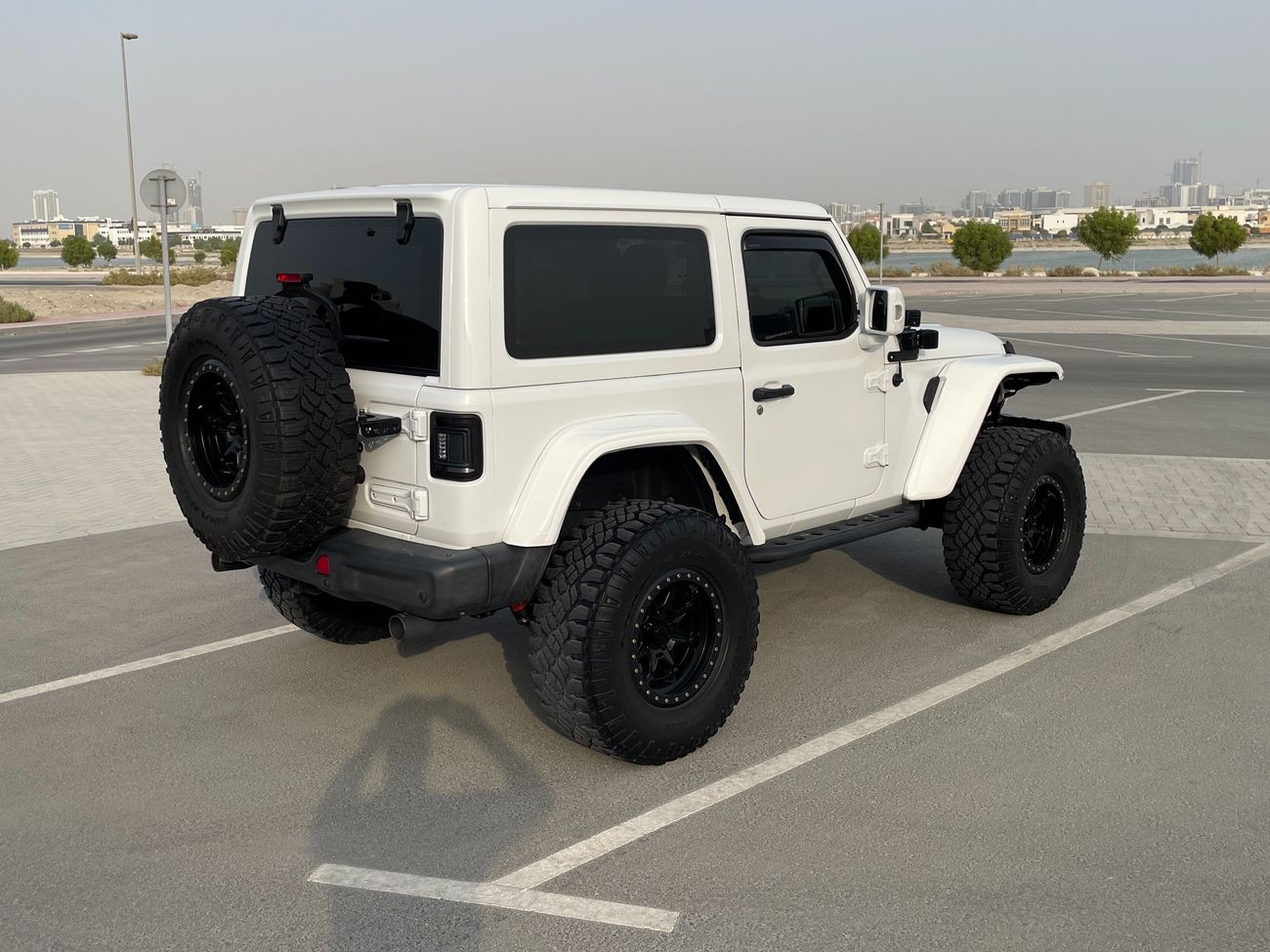 Jeep Wrangler Sahara 3.6L A/T (4 Seater)