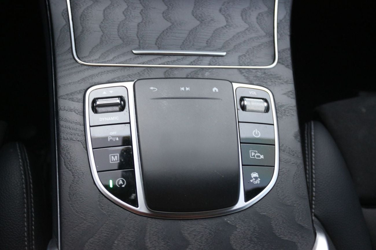 Mercedes Benz GLC 300 AMG MERCEDES GLC 200 4MATIC EQBOOST MILD HYBRID 2022 EUROP SPACE