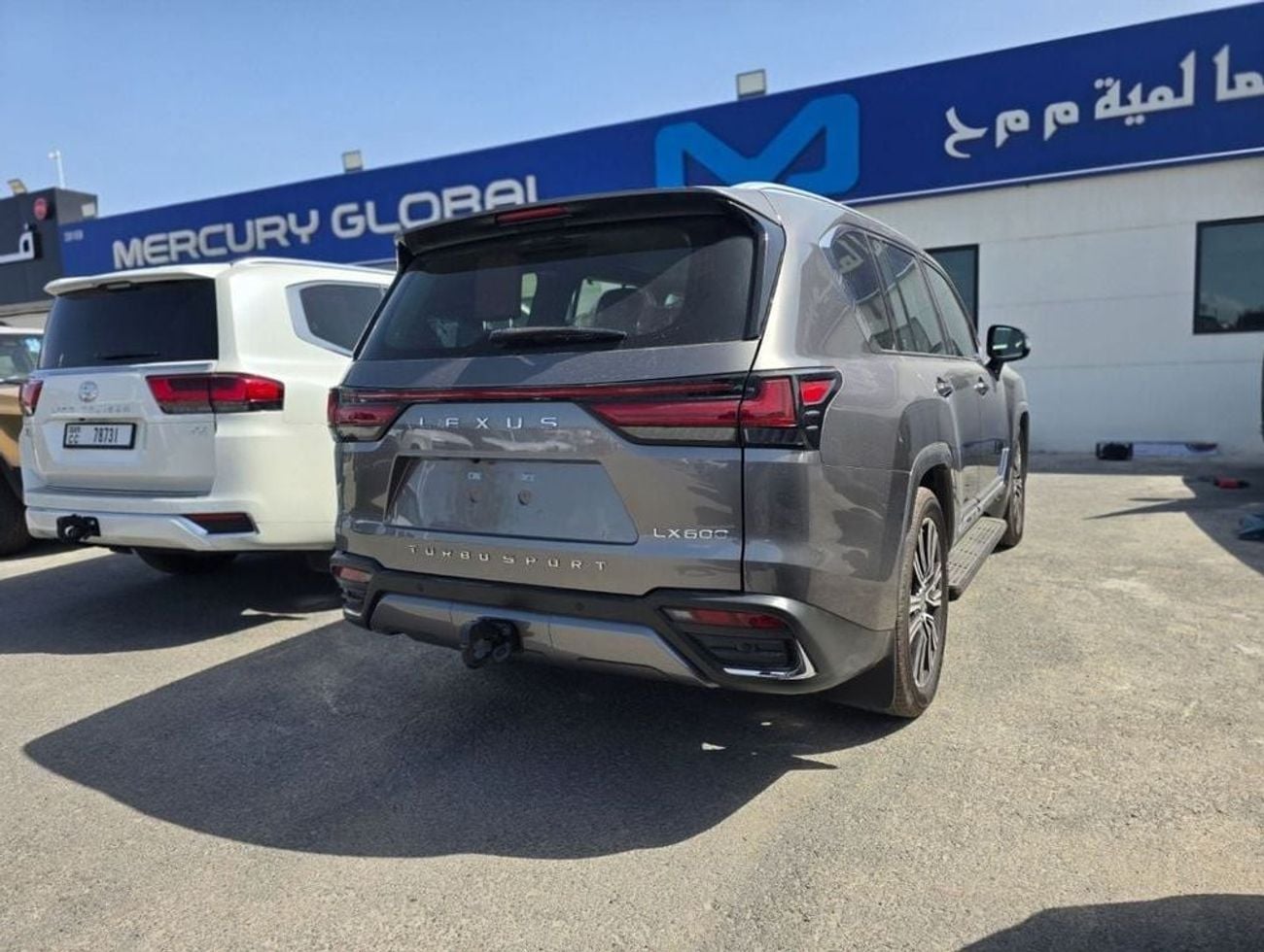 لكزس LX 600 3.5L SIGNATURE PETROL A/T FULL OPTION 7 SEATER