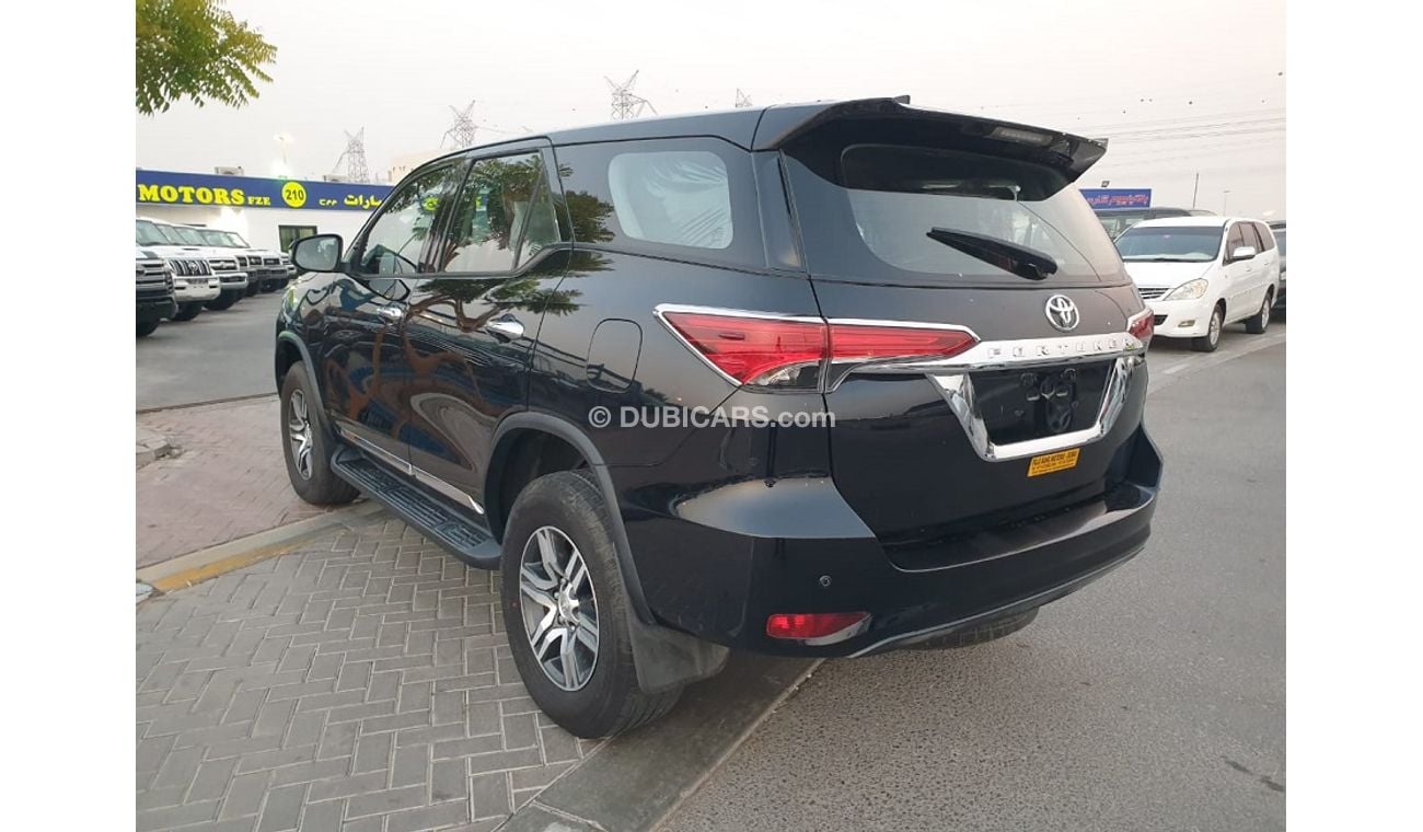 تويوتا فورتونر 2.7 PETROL (4 CYLINDER)