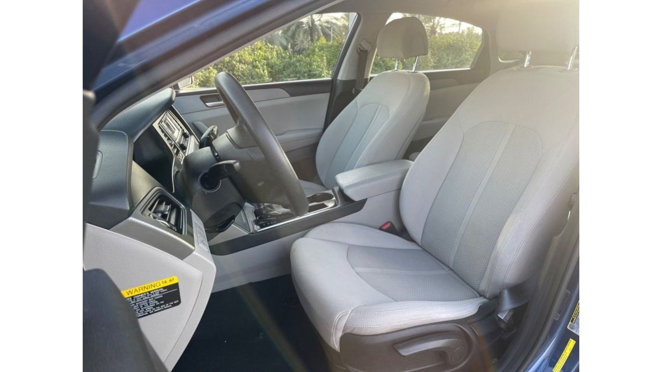 Hyundai Sonata Hyundai Sonata Se 2015 Blue 2.4L 4 vin: 5NPE24AF7FH186349  ( UAS_ SPEC) VERY GOOD CONDITION