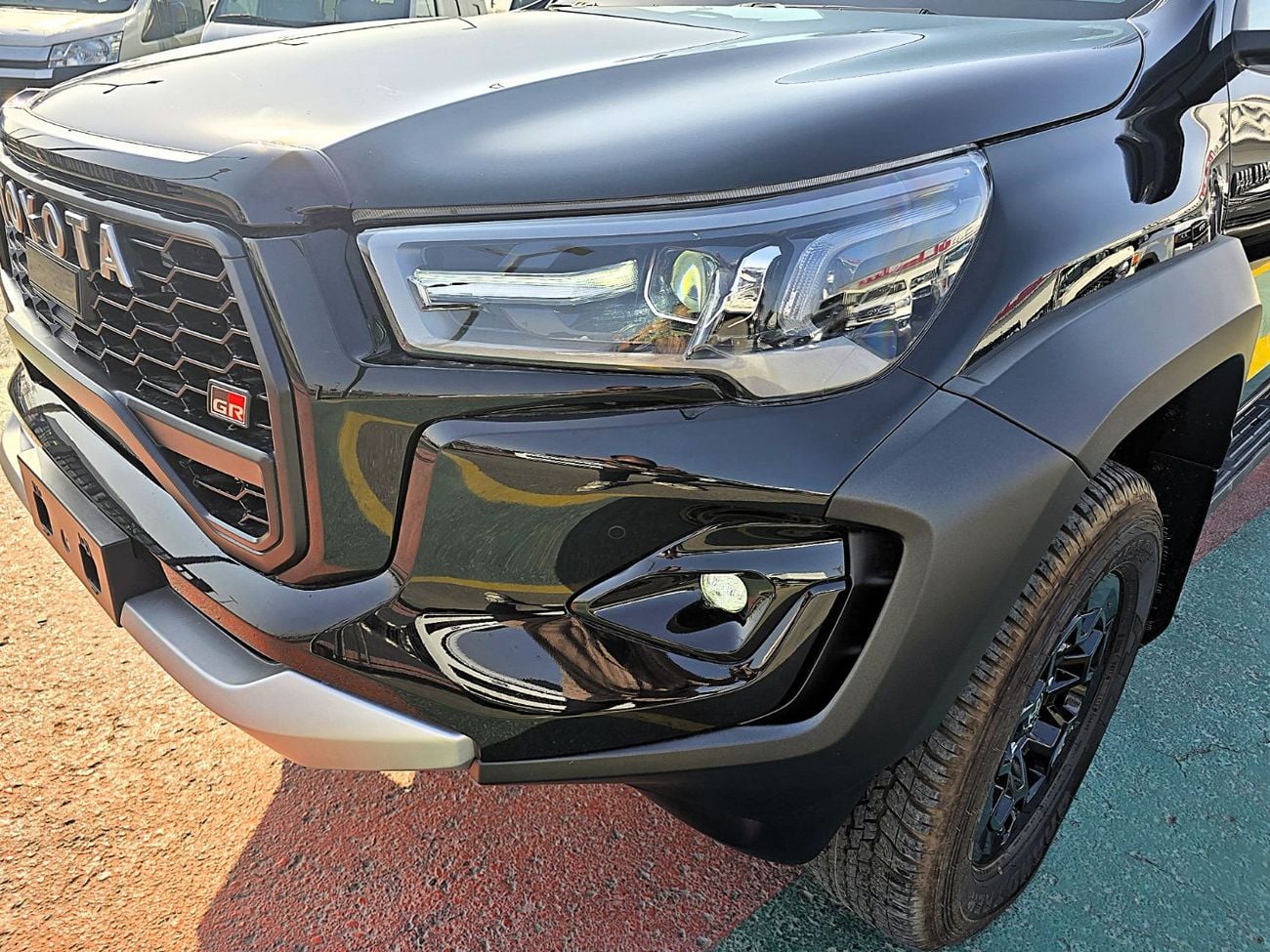 تويوتا هيلوكس GR Sport 2.8L