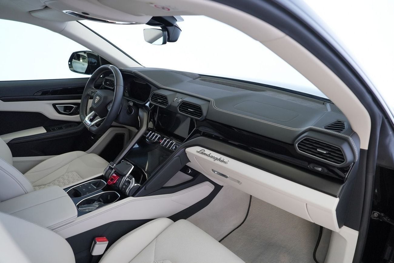Lamborghini Urus STD 4.0T V8