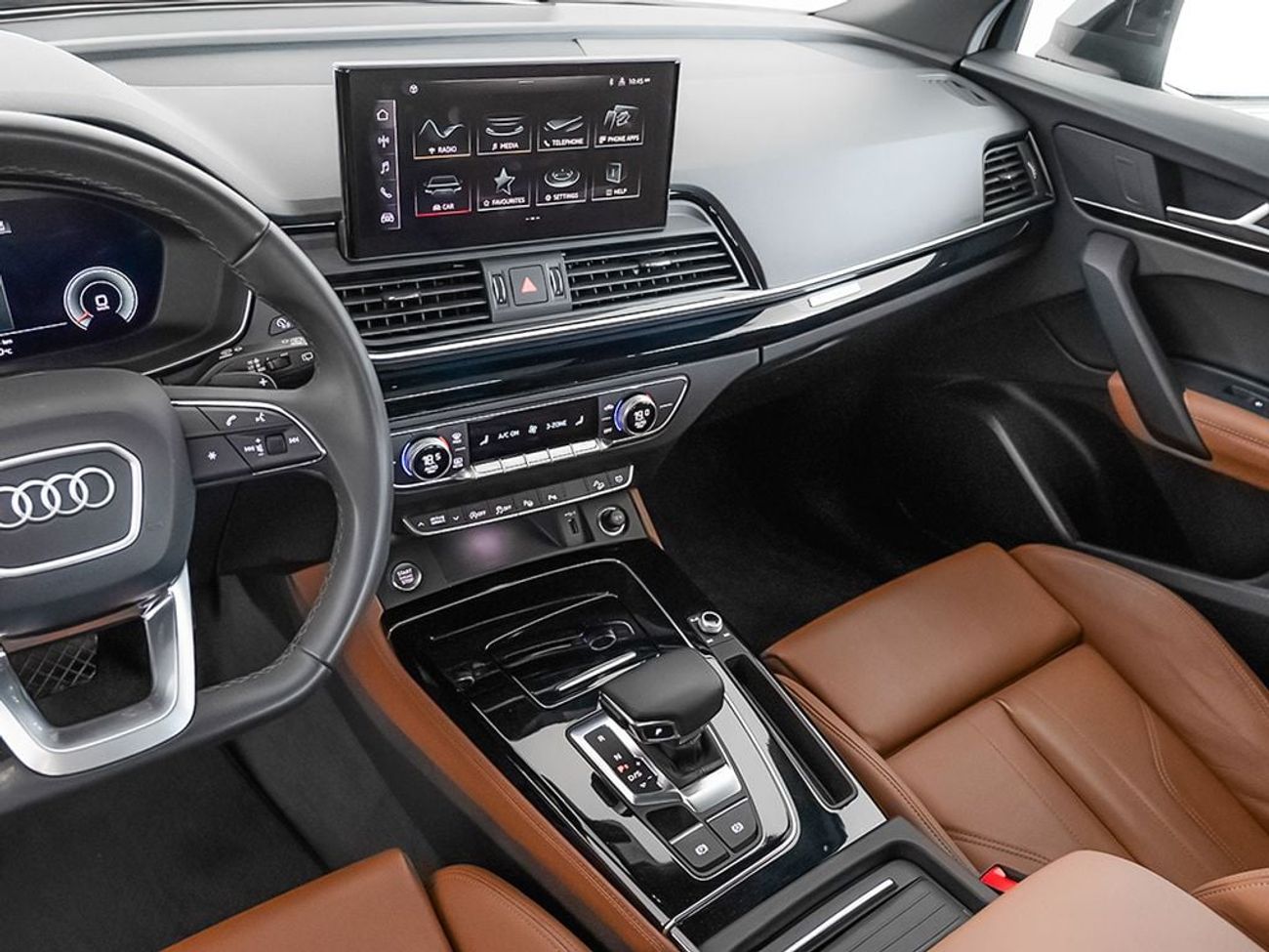 أودي Q5 45 TFSI quattro S Line 2.0L (245 HP) SUV