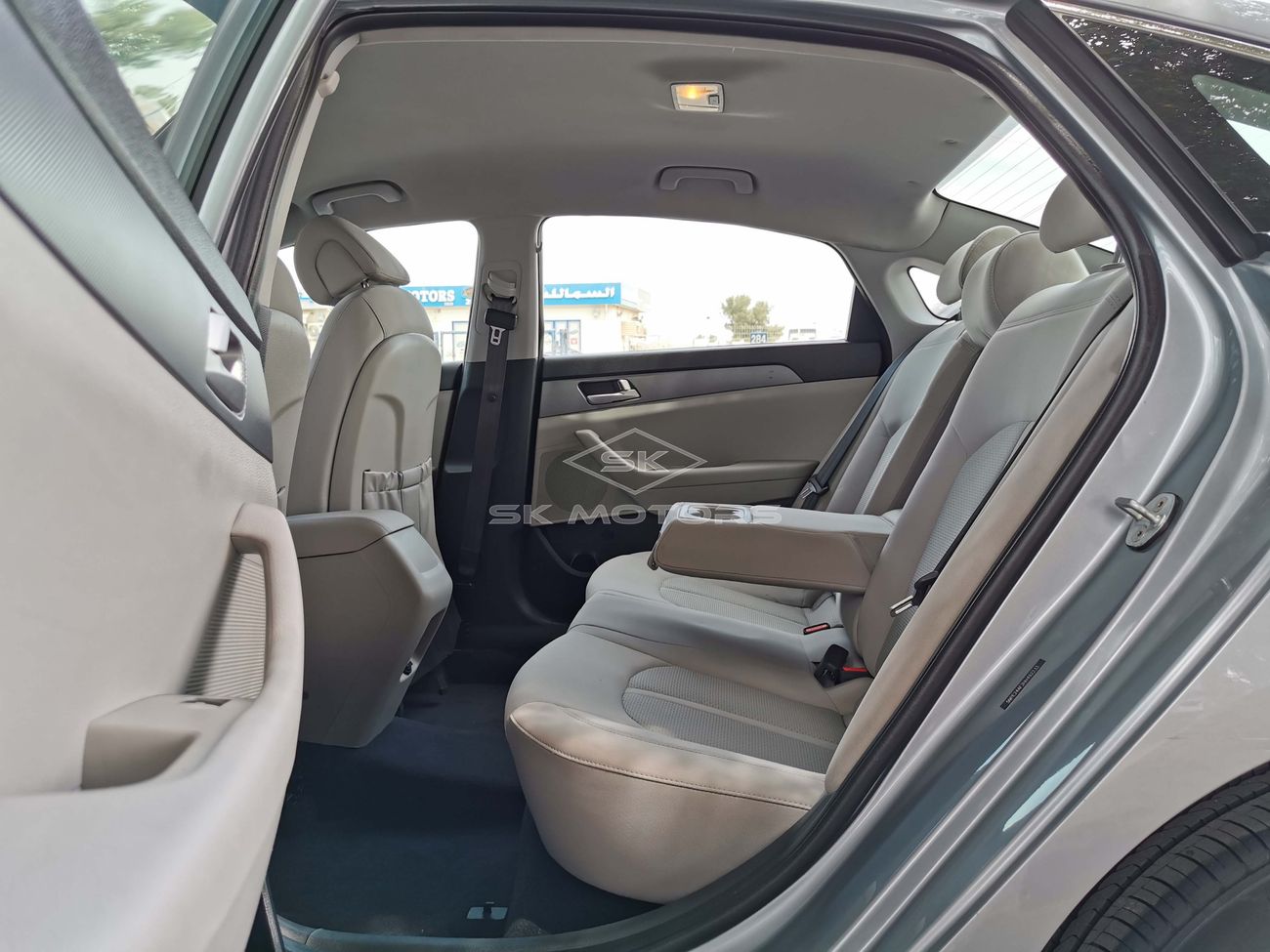 Hyundai Sonata 2.4L, 16" Rims, DRL LED Headlights, Drive Mode, Bluetooth, Fabric Seats, Dual Airbags (LOT # 831)