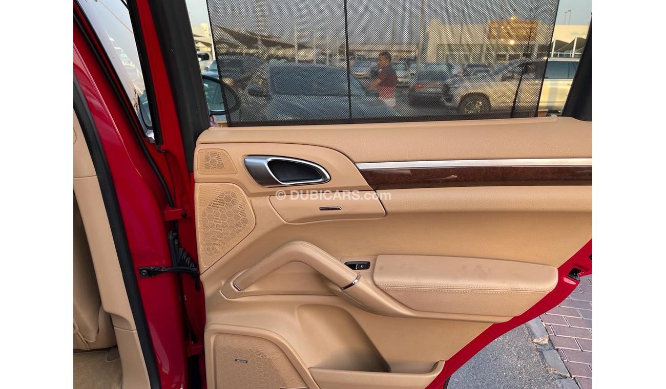 Porsche Cayenne _Gcc_2014_Excellent_Condition _Full option
