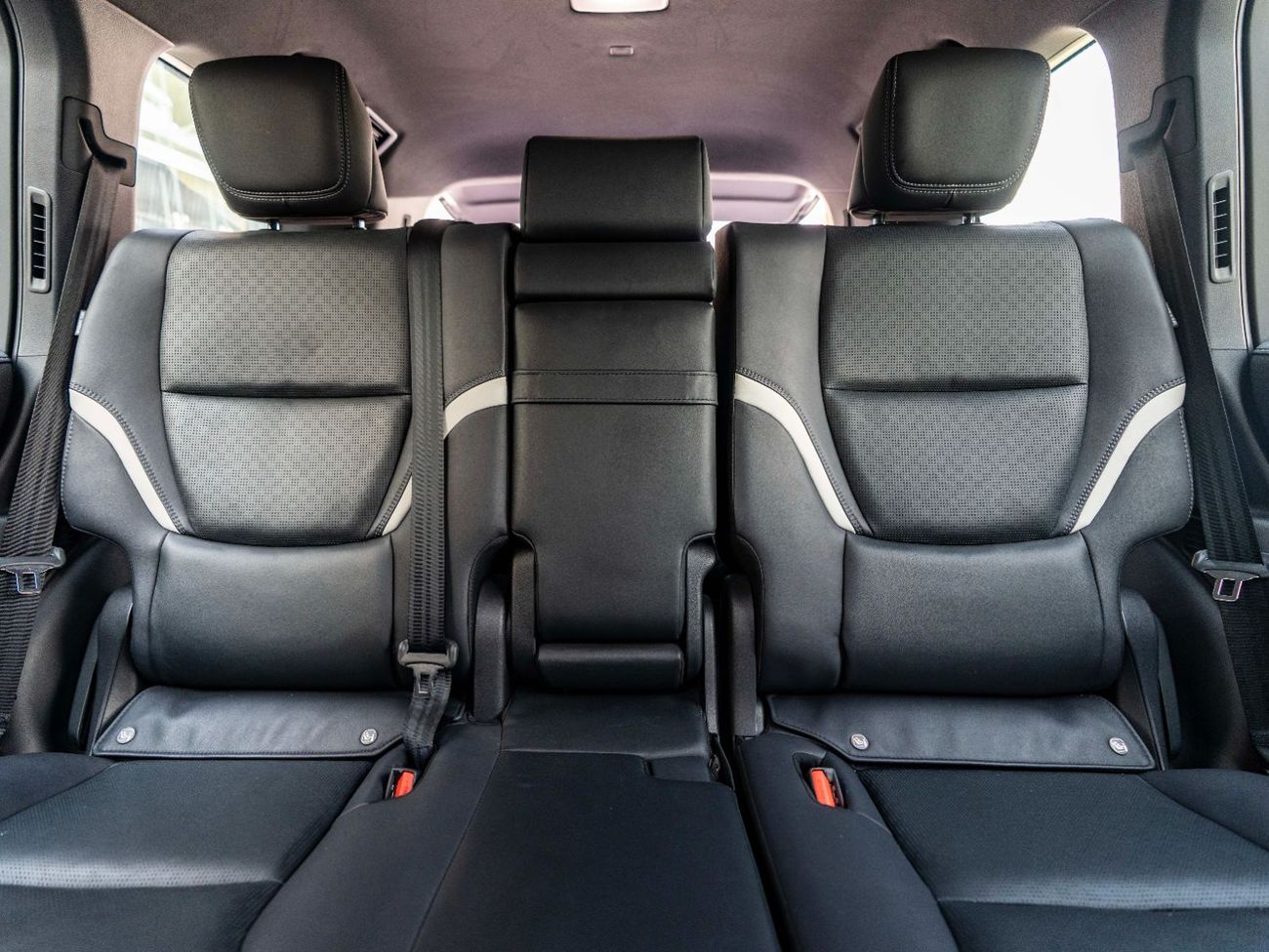 Toyota Land Cruiser GR-S 3.3L