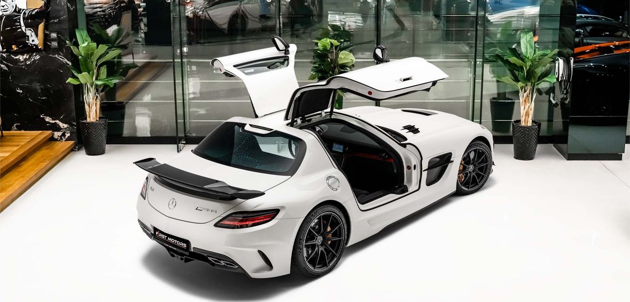 Mercedes-Benz SLS AMG 6.3L V8 Naturally Aspirated Engine