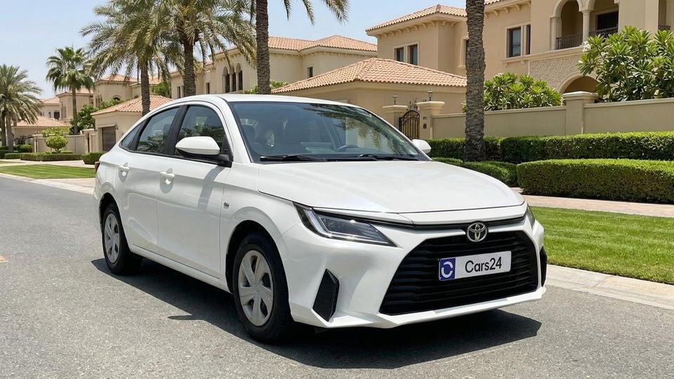 Toyota Yaris E