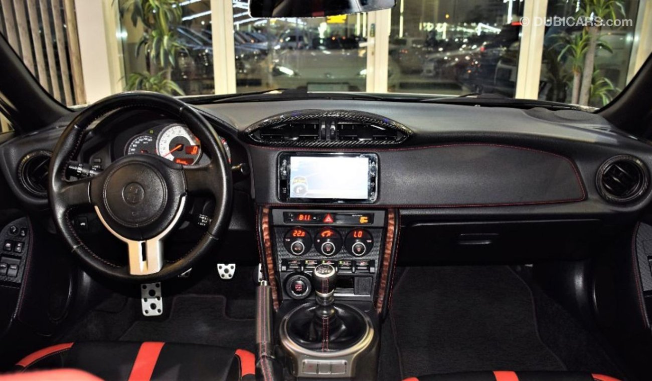 Toyota 86 GTX 86 2014 Model!! in White Red Color! GCC Specs