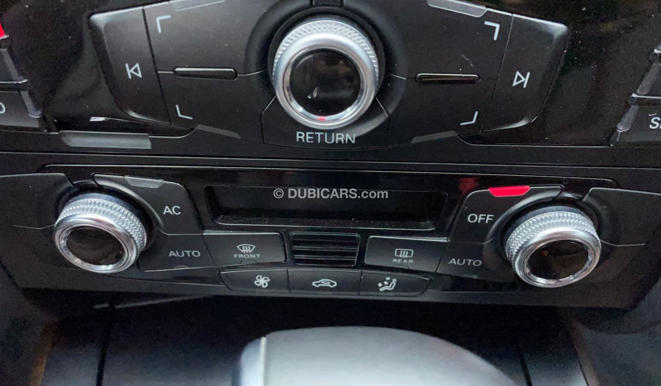 أودي A4 35 TFSI 2000