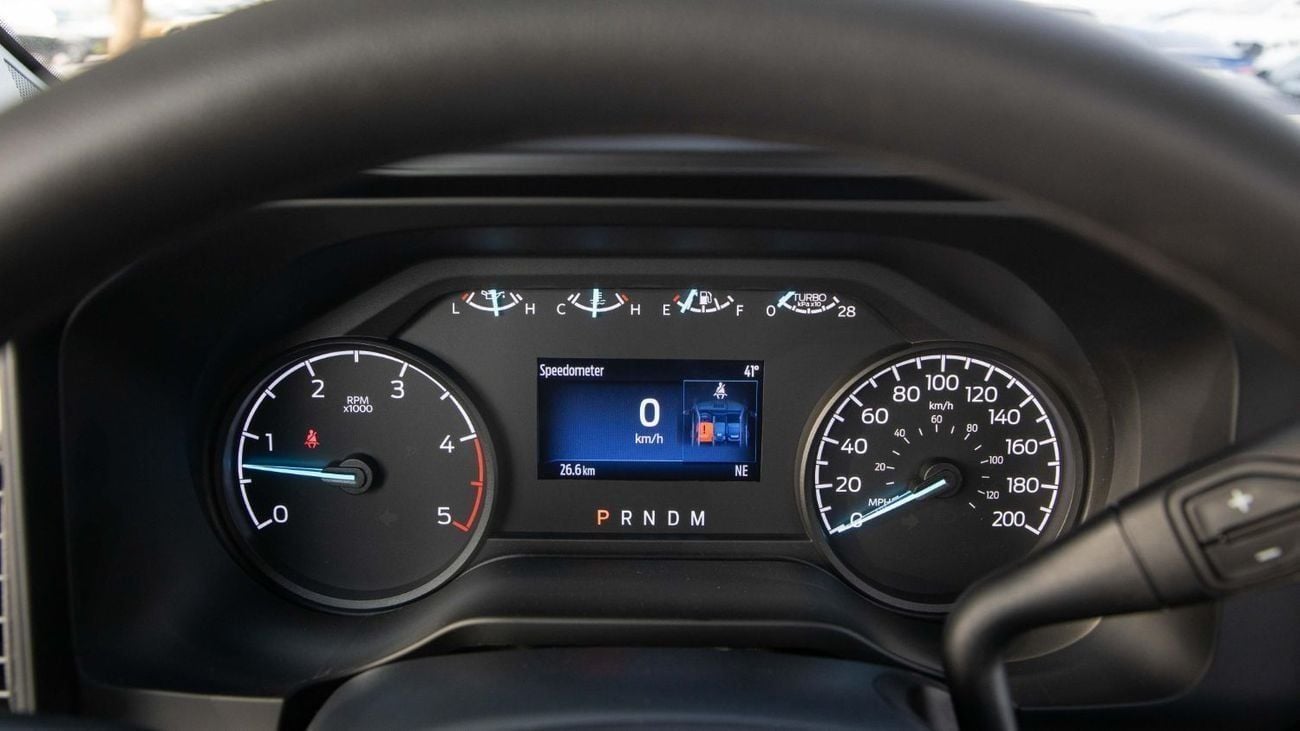 فورد F 550 XL 4WD A/T 19,500 lb (8,845 kg) GVWR | Super Duty | 2025 | For Local Registration +10%