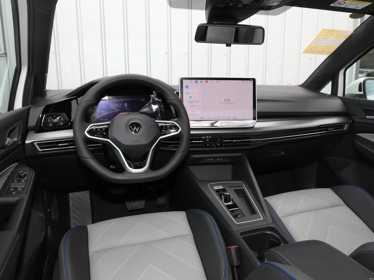 Volkswagen Golf R 1.5