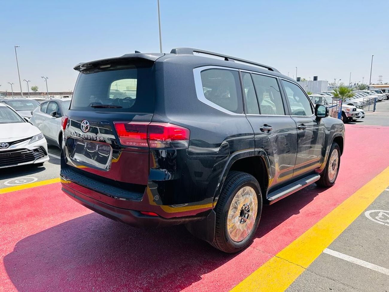 تويوتا لاند كروزر 2023 تويوتا لاندكروزر في اكس 3.3ل ديزل 7 مراتب جديد