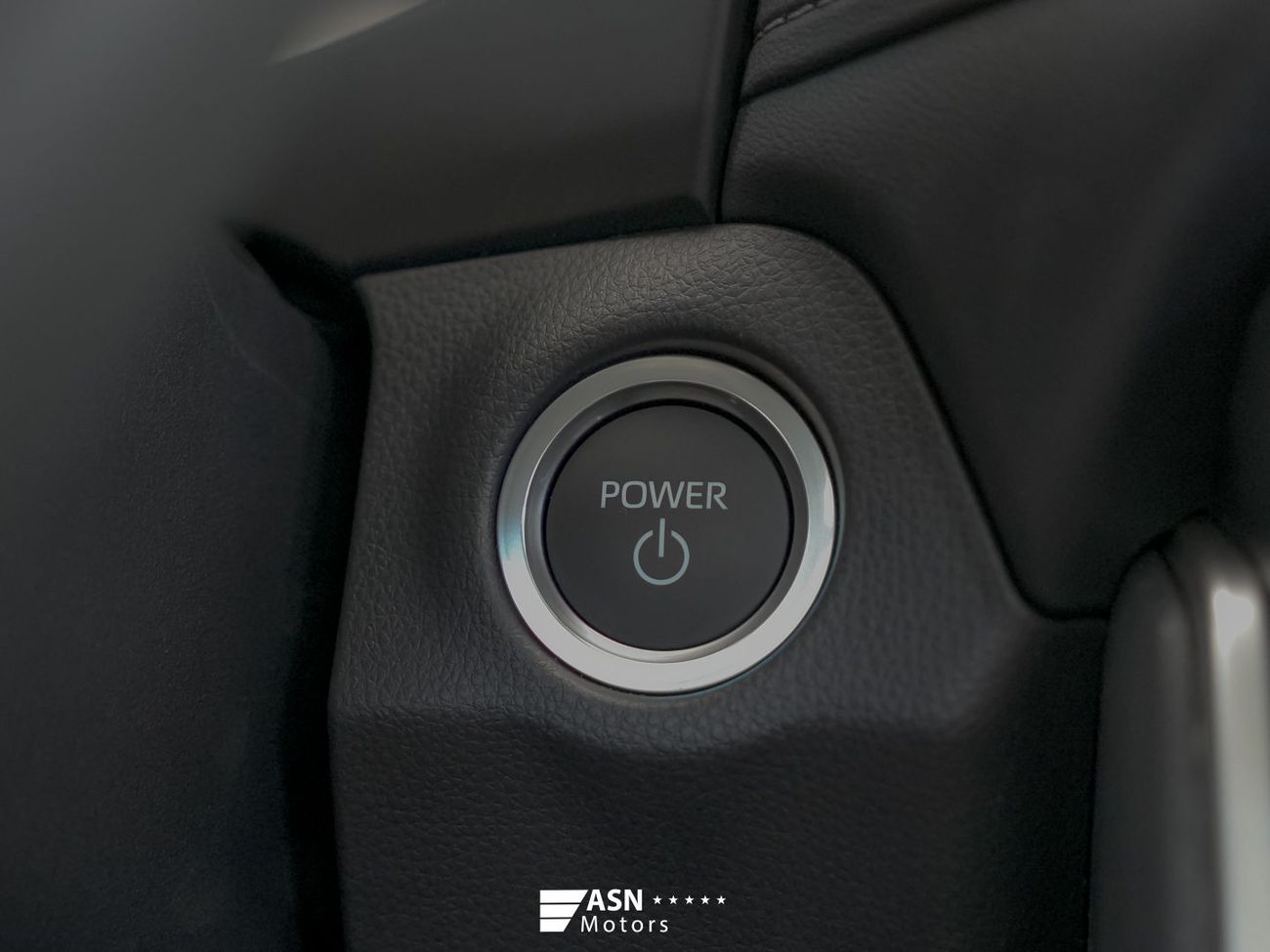 Toyota RAV4 2.5L Hybrid E-CVT AWD Elite Plus Edition 2025 (Export Price)