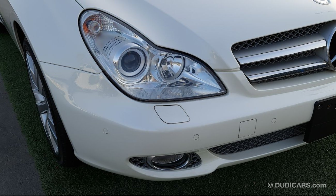 Mercedes-Benz CLS 500 CLS550 - JAPAN IMPORTED - SUPER CLEAN - 4.5 - FULL OPTION