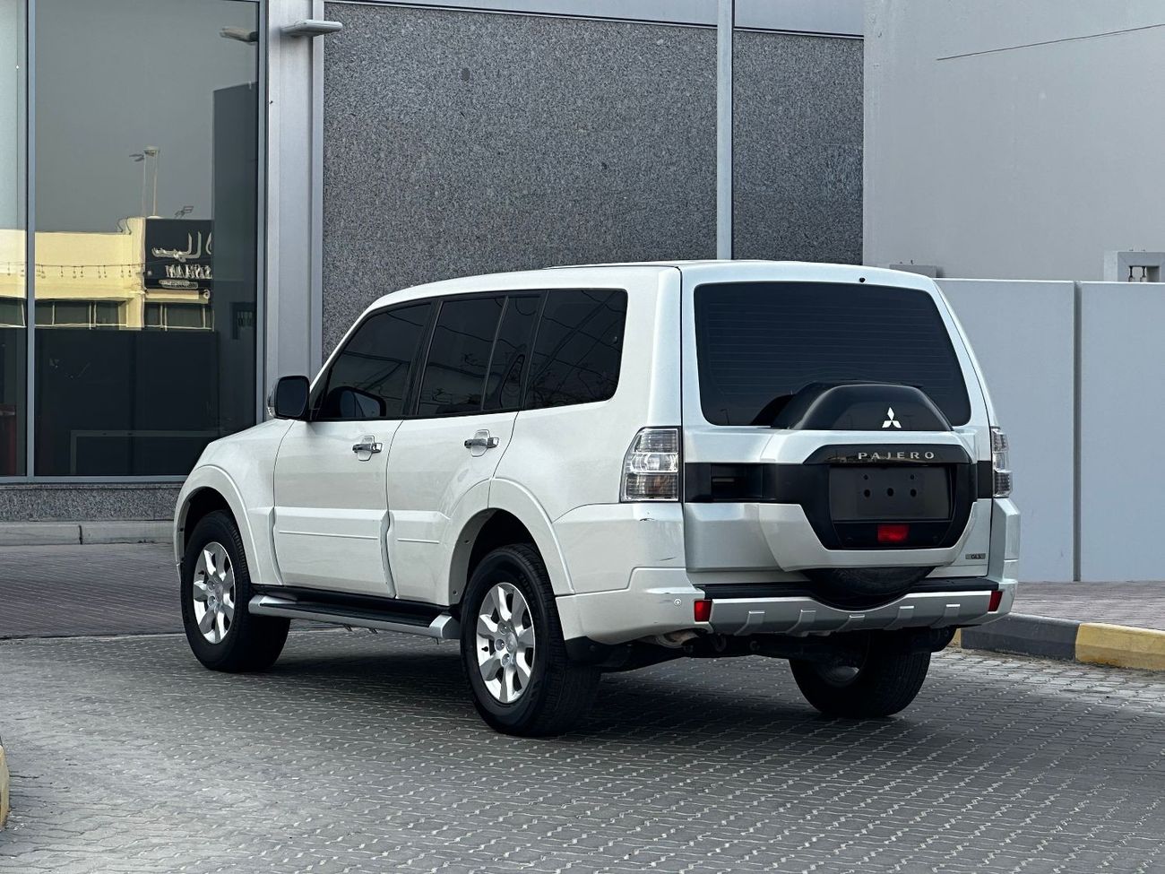 Mitsubishi Pajero GLS GCC