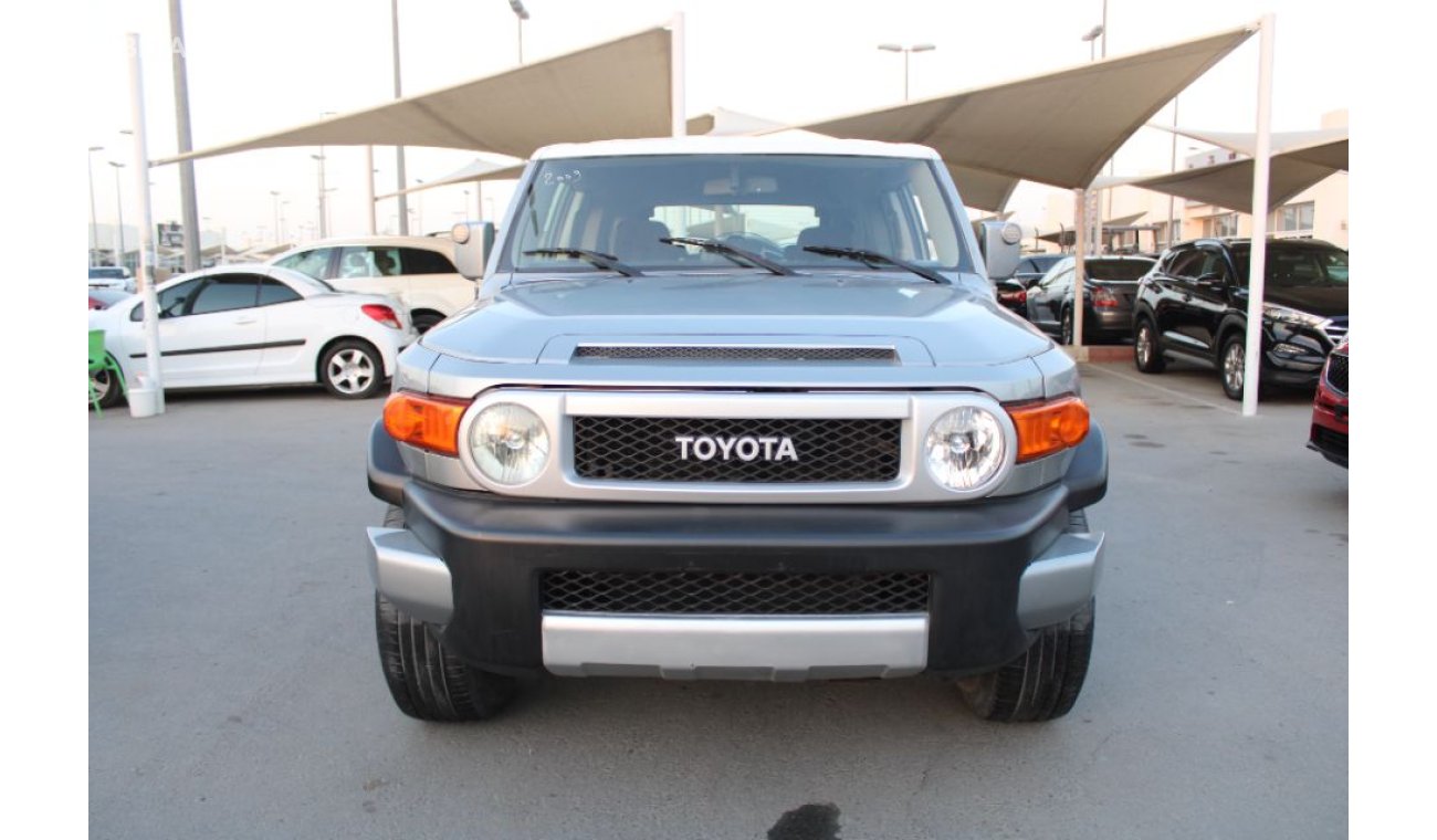 Toyota FJ Cruiser Toyota fj cruiser 2009 GCC