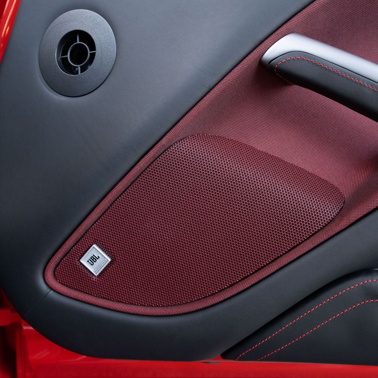 Ferrari F12 Berlinetta 2017 FERRARI F12 TAILOR MADE (1/1 inspired by 213 B 1970) GCC ONLY 900KM