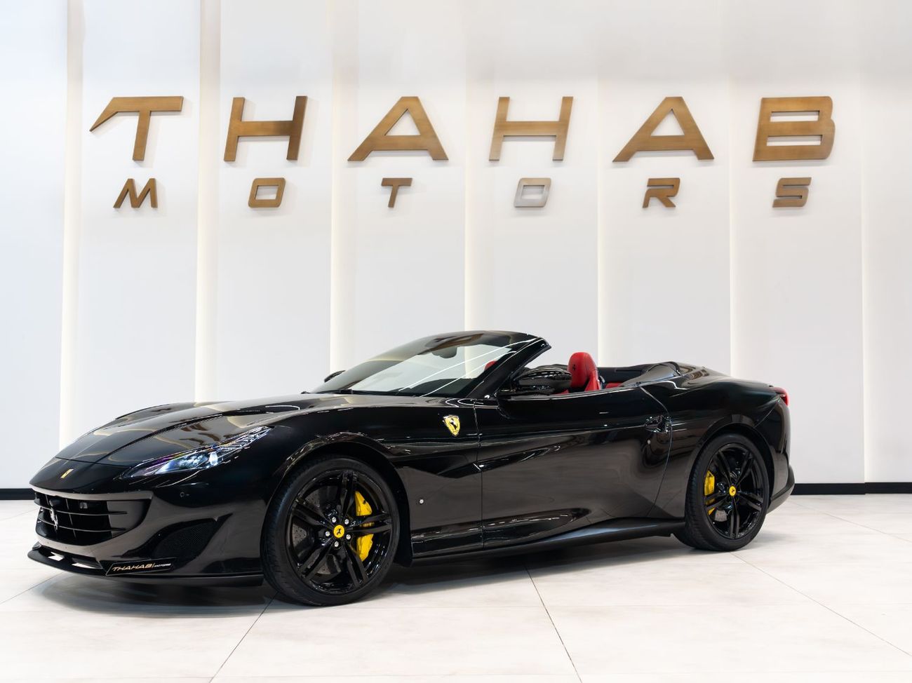 فيراري بورتوفينو 2020 | FERRARI PORTOFINO | GCC | 7 YRS SERVICE CONTRACT FREE | PERFECT CONDITION | LOW MILEAGE