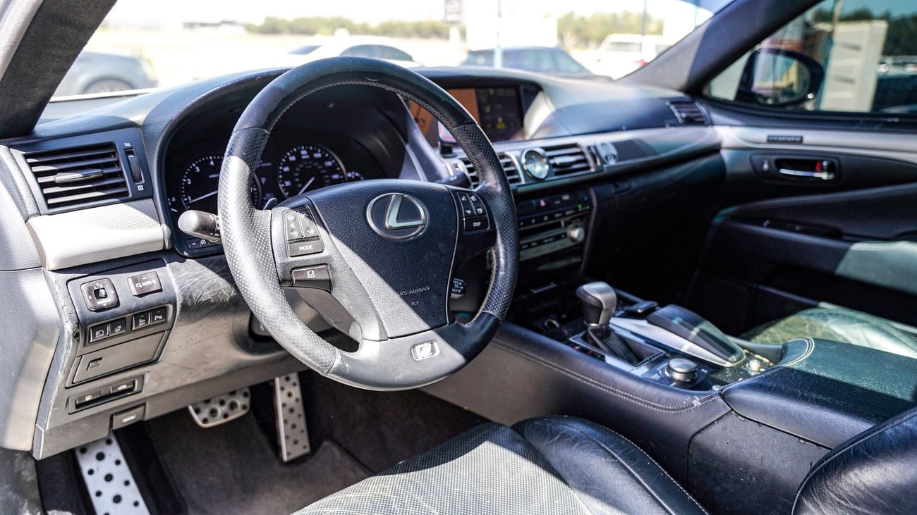 Lexus LS460