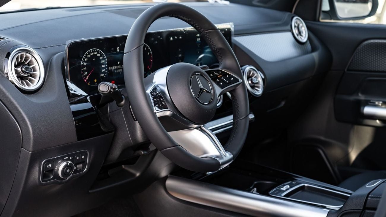 مرسيدس بنز GLA 220 2025 | MERCEDES BENZ GLA 220