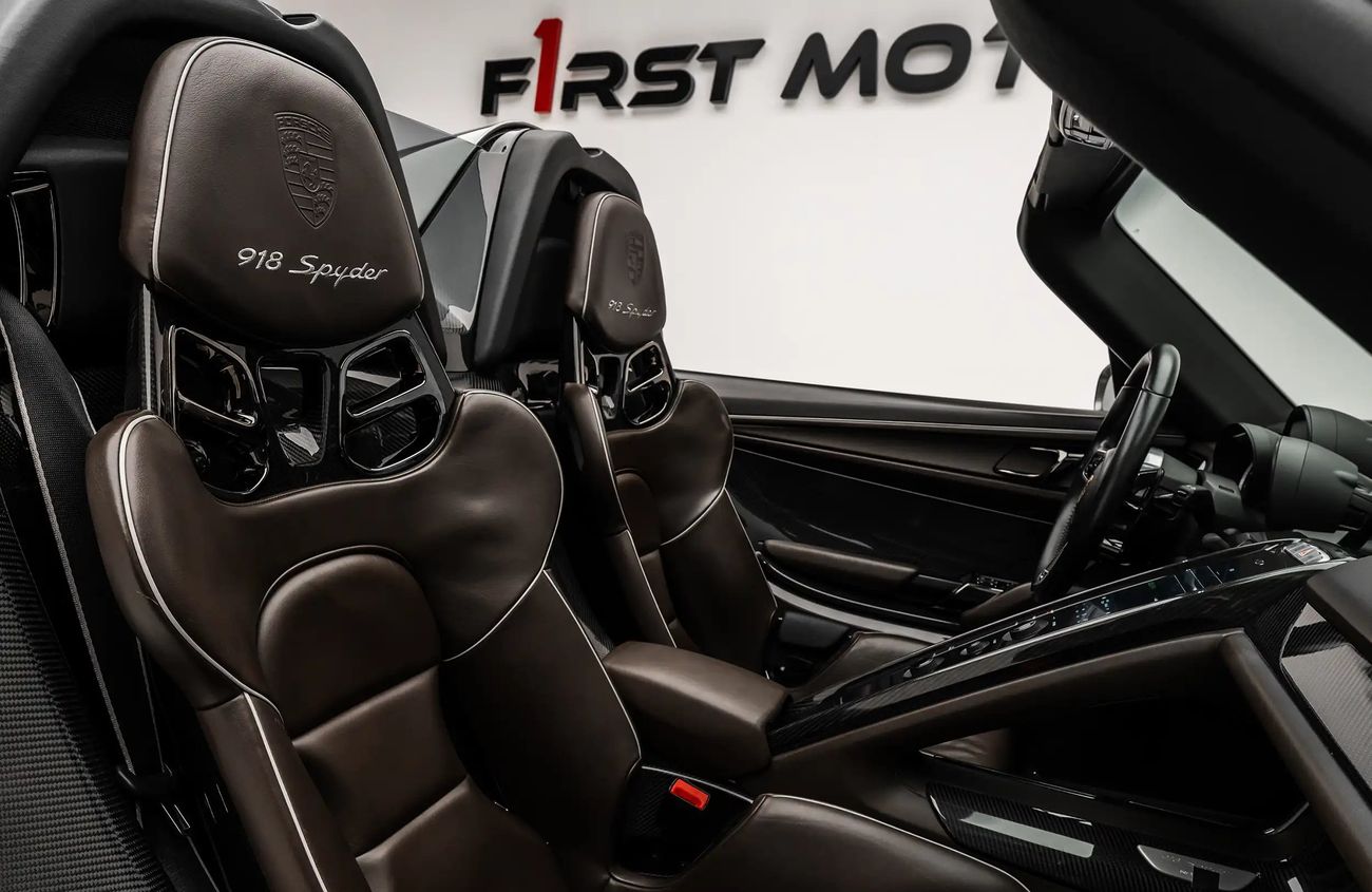 Porsche 918 Spyder 4.6L V8 N/A Engine + eMotor