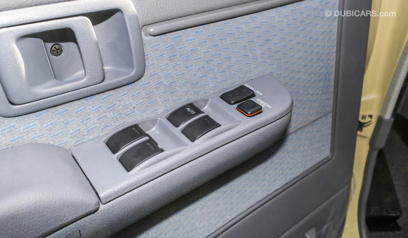 Toyota Land Cruiser 70 GRJ 76 4.0 V6 PETROL / GASOLINA