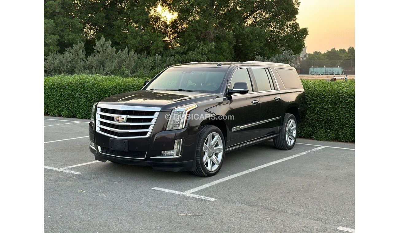 Cadillac Escalade Escalade ESV Platinum 2015 GCC // 2keys // Accident free // Perfect condition