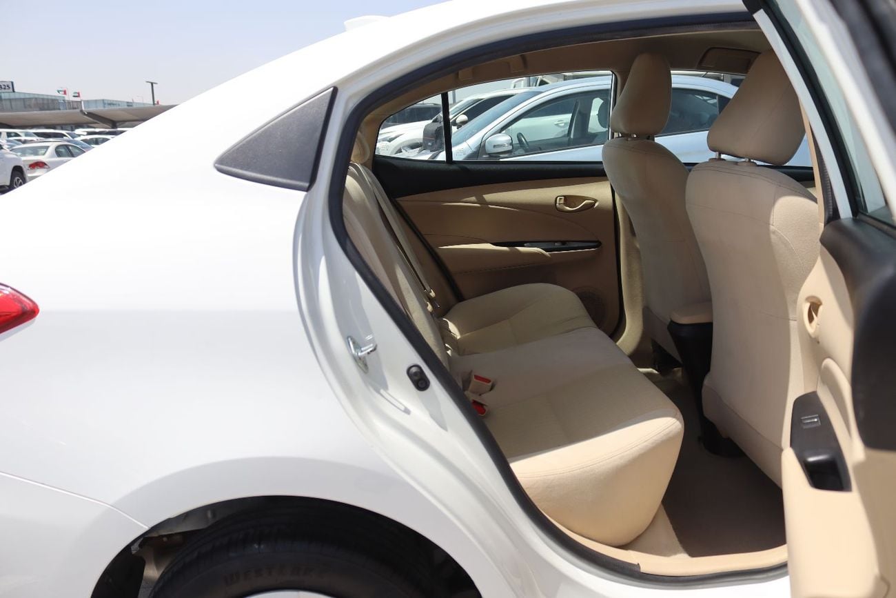 تويوتا يارس تويوتا يارس - خليجى - 2022 - بمحرك 1.5 - بدون حوادث - ممشى قليل - بحاله ممتازه