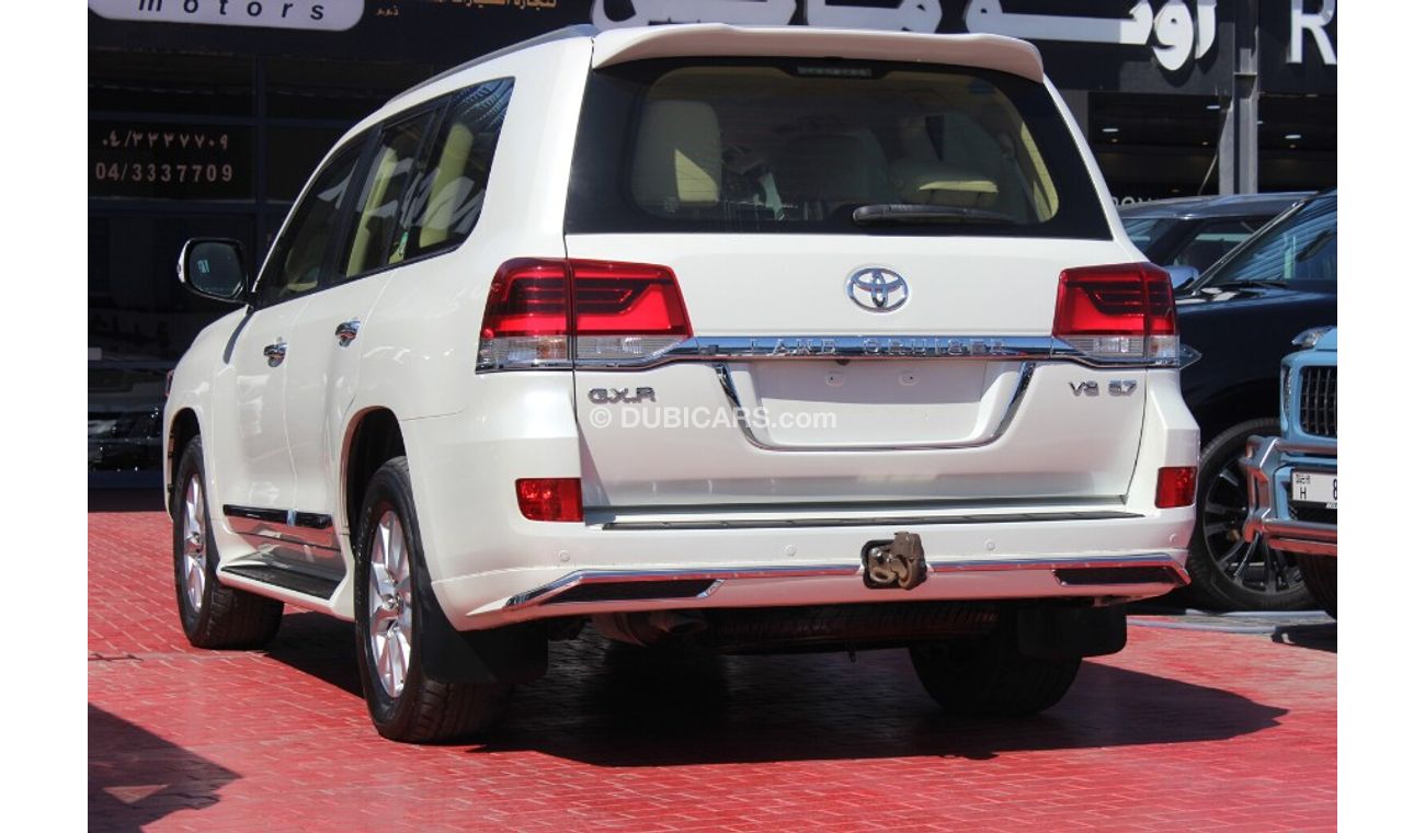 Toyota Land Cruiser (2017) GXR V8 5.7, GCC