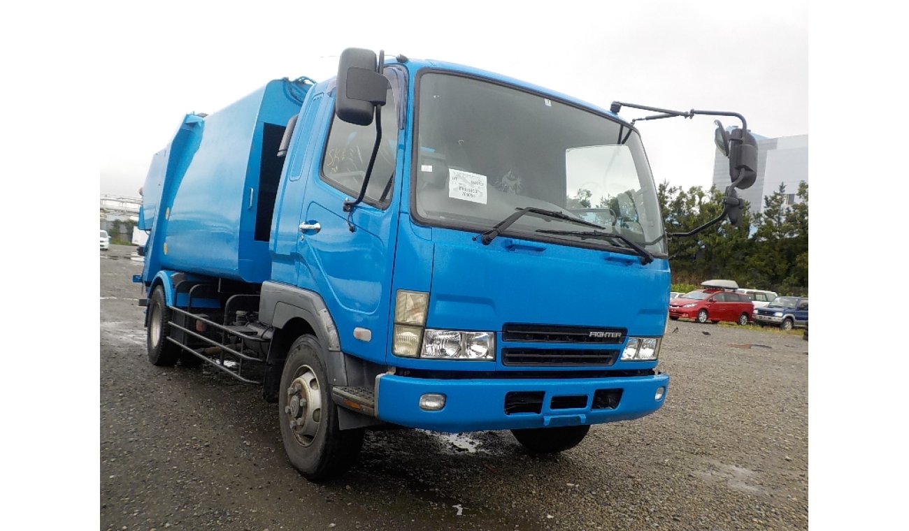 Mitsubishi Fighter Used RHD Garbage Compactor Fuso Fighter FK61HGX/2004/MY LOT #  545