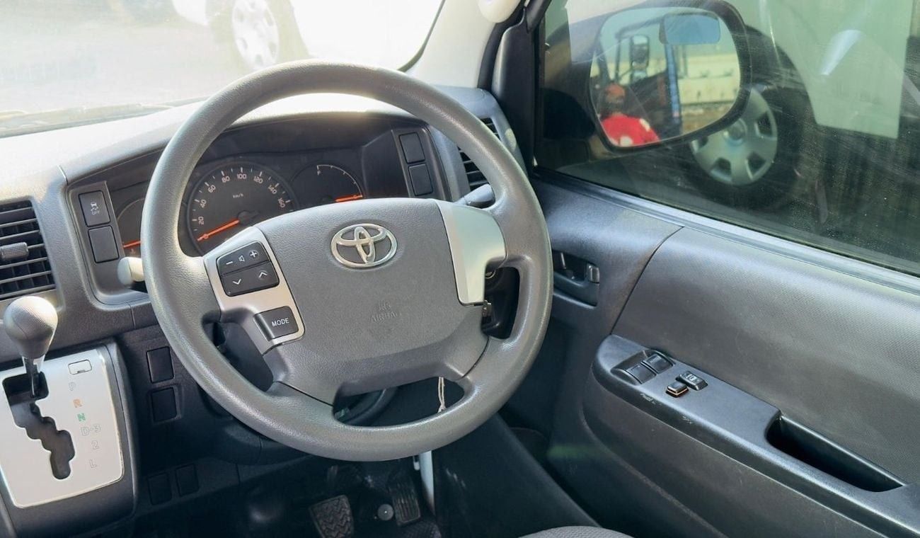 تويوتا هاياس EXCELLENT CONDITION | RHD | 2016 (AT) | 2WD | 3.0L DIESEL ENGINE | DIGITAL REAR VIEW MIRROR