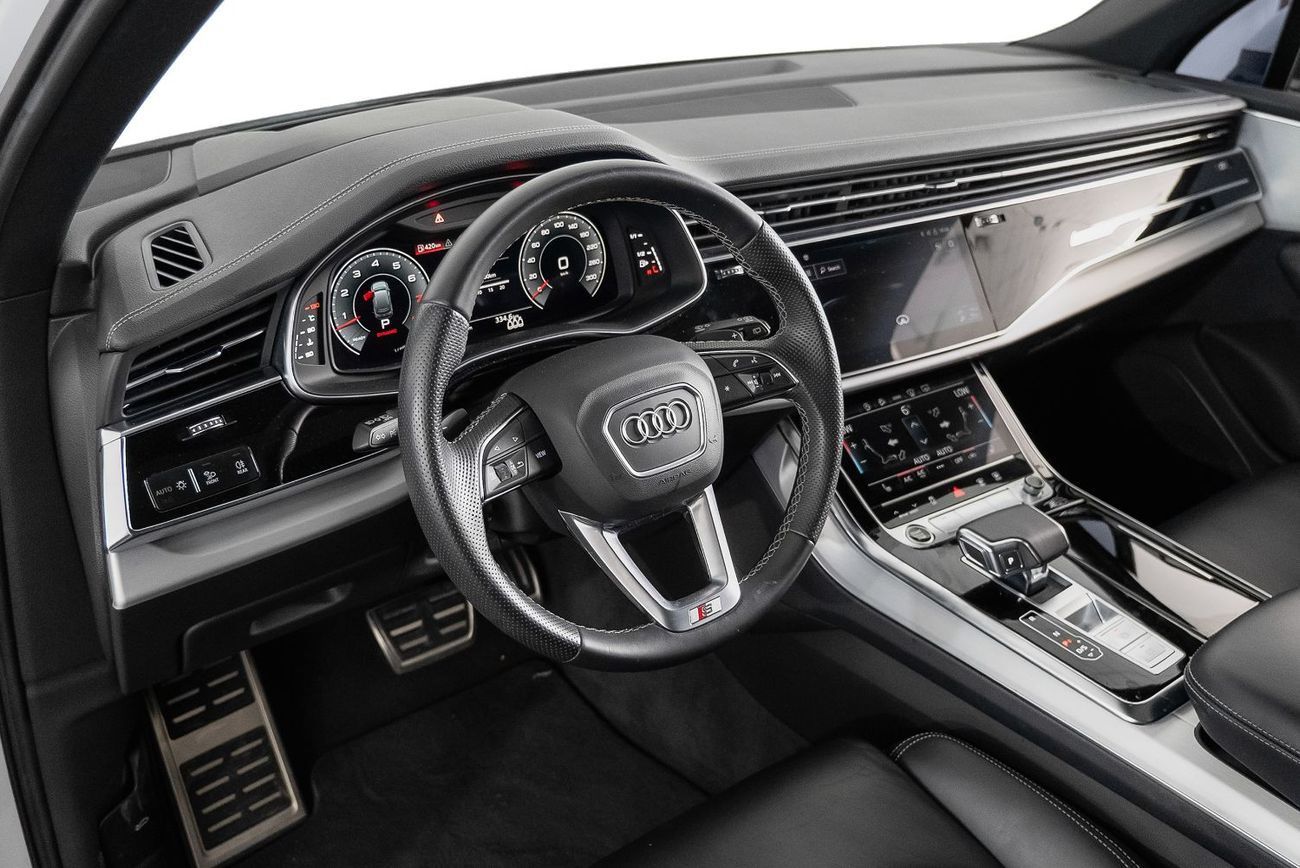 Audi Q7 55 TFSI quattro S-Line 3.0L