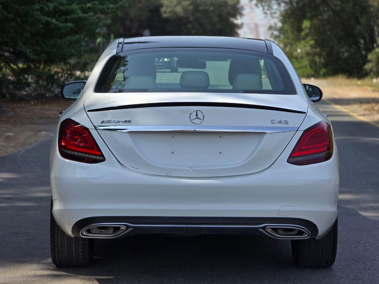 مرسيدس بنز C 300 Premium 2.0L